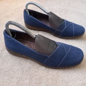 NWOT Natural Soul Comfort Casuals